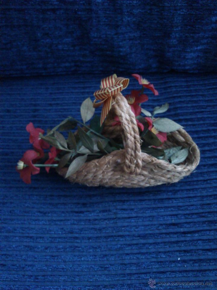 Vintage: Antigua Cestita hecha de cuerda. De los a&ntilde;os 70.