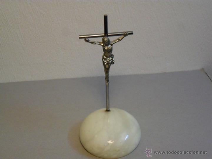 Vintage: CRISTO CRUCIFICADO EN PEANA DE MARMOL