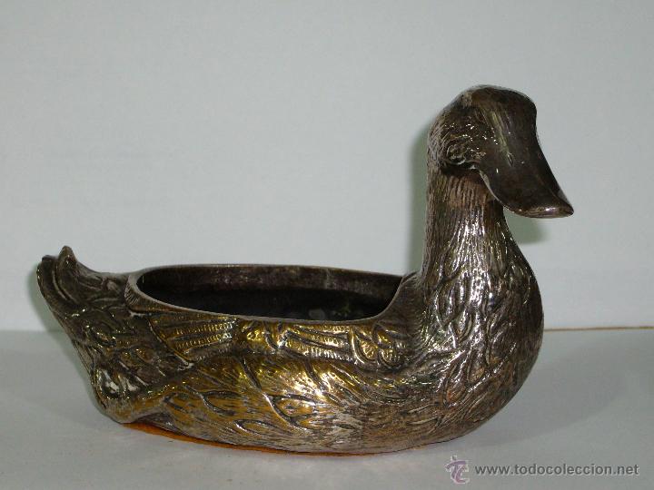 Vintage: PATO LATON BANADO PLATA