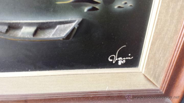 Vintage: Cuadro con una barca en relieve. Firmado. - Foto 2