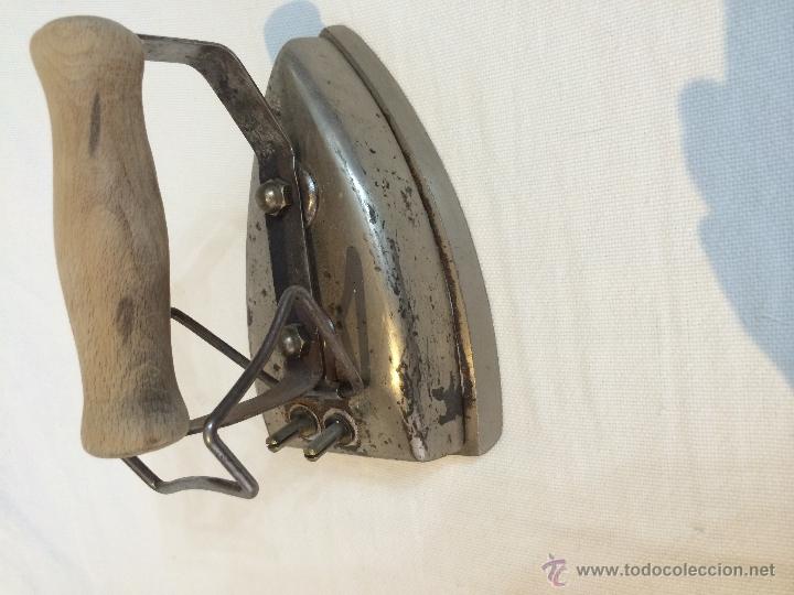 Vintage: ANTIGUA PLANCHA ELECTRICA BERO - Foto 1