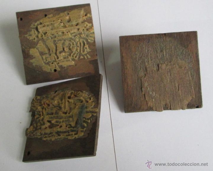 Vintage: TRES PIEZAS PARA MUEBLES - De madera forma de cono - Foto 2
