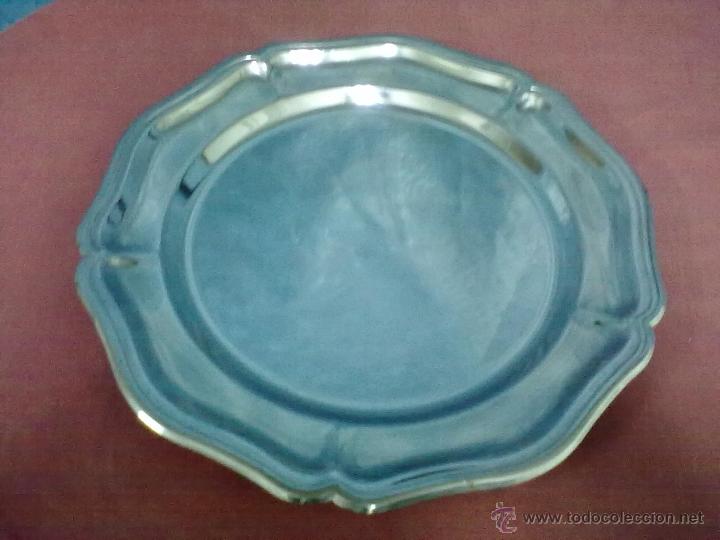 Vintage: BANDEJA REDONDA LOBULADA ACERO INOXIDABLE