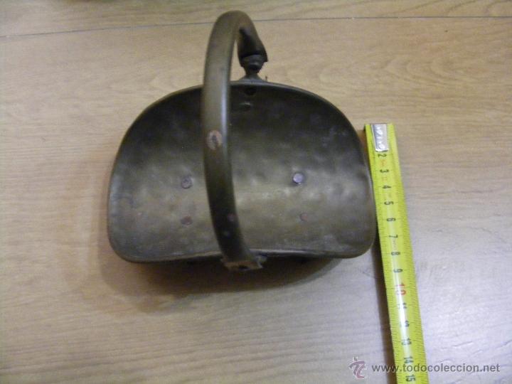 Peque&ntilde;a pieza de cobre