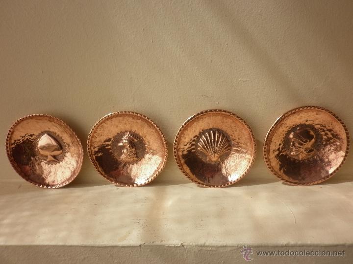 Vintage: 4 CENICEROS O PLATITOS  DE COBRE