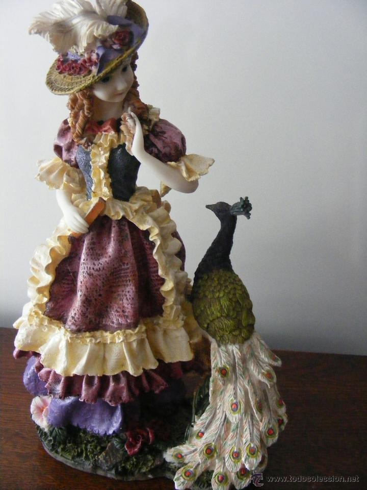 Vintage: Bonita figura de ni&ntilde;a
