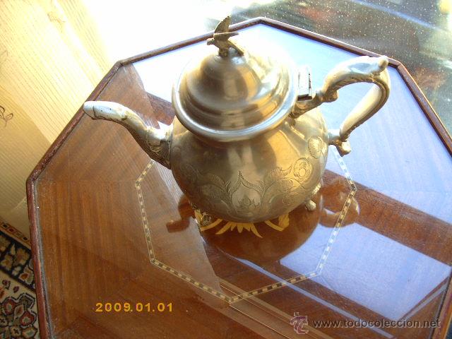 Vintage: TETERA &Aacute;RABE ANTIGUO MODELO LA PALOMA, DE F&Eacute;S, MARRUECOS. EN ACERO INOX. PERFECTO ESTADO.