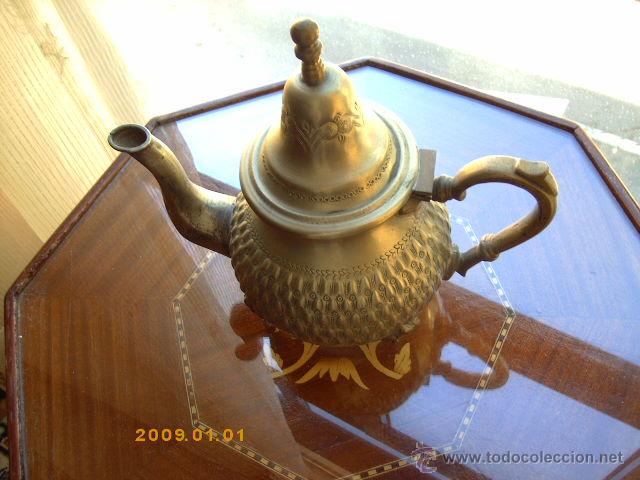 Vintage: TETERA ARABE MUY ANTIGUA USADA Y CON SOLDADURAS EN ESTA&Ntilde;O.