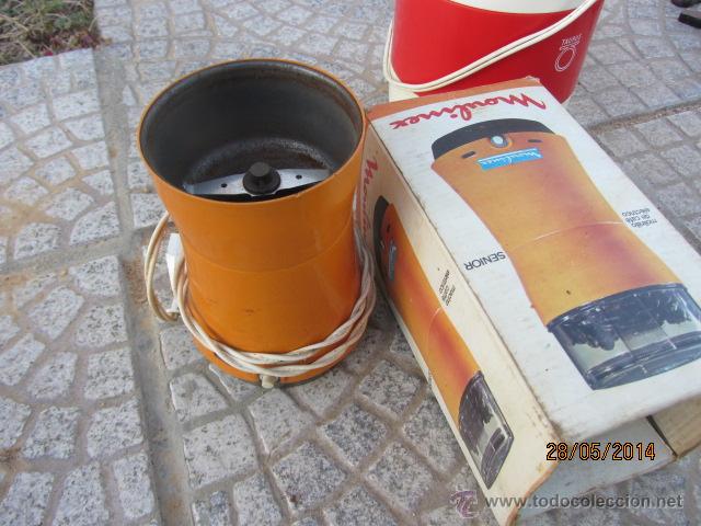 Vintage: Antiguo molinillo Moulinex, en funcionamiento. - Foto 1