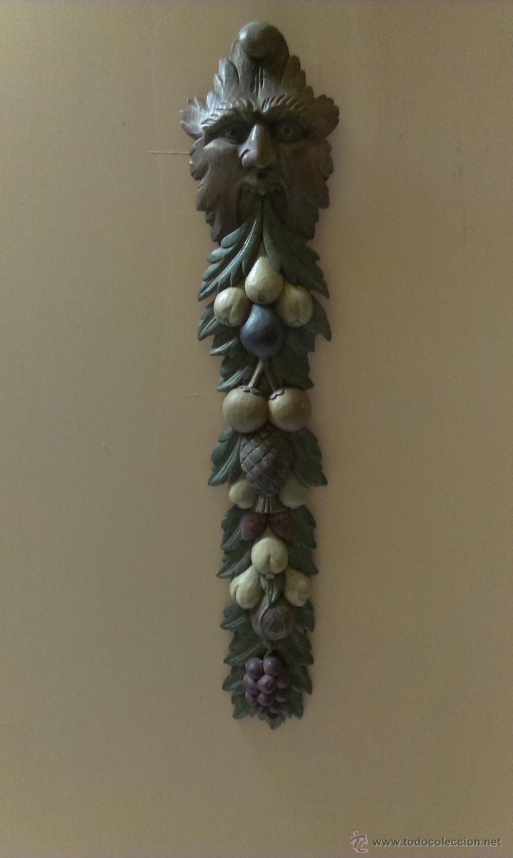 Vintage: PIEZA DECORATIVA REALIZADA EN ESPUMA DURA PINTADA DE 106CM.