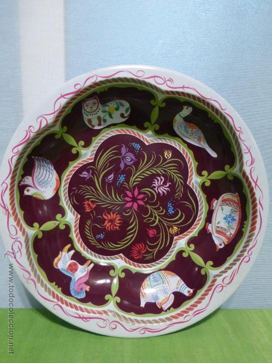 Vintage: PRECIOSO PLATO DECORATIVO EN METAL DECORADO CON DIBUJOS DE ANIMALES Y FLORES - VINTAGE-SHABBY CHIC.