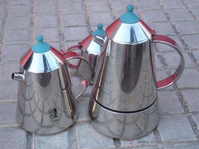 Conjunto diseño cafetera italiana y complemento - Vendido en Subasta -  45137833