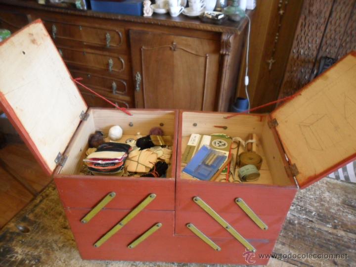 Vintage: COSTURERO DE MADERA CON VARIOS COMPARTIMENTOS ANTIGUO - Foto 4