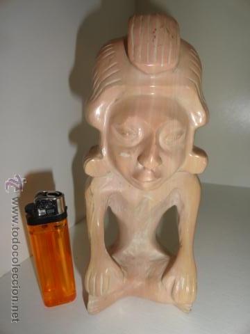 Vintage: FIGURA  DE PIEDRA BLANCA TALLADA
