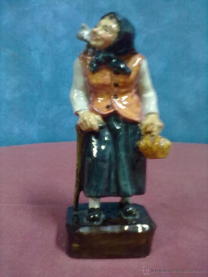 Vintage: FIGURA MUJER GATO AL HOMBRO