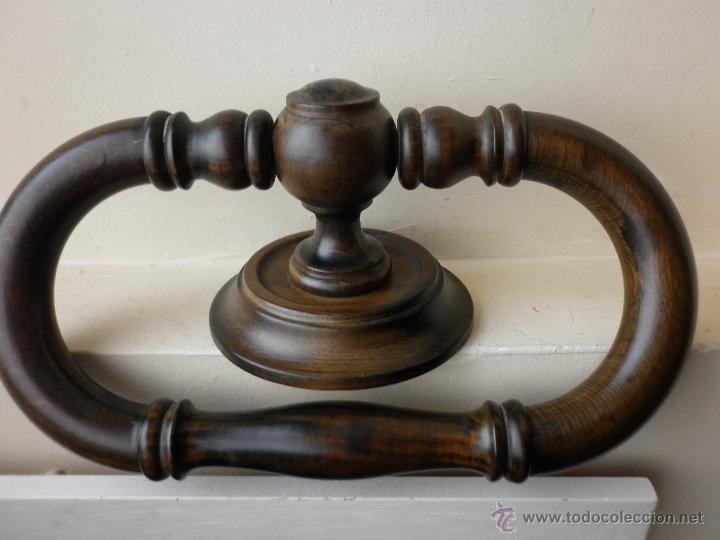Vintage: PAREJA DE TOALLEROS DE MADERA - Foto 1