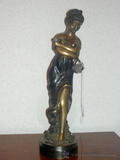 Vintage: FIGURA BRONCE DE SE&Ntilde;ORA CON CESTA - Foto 1