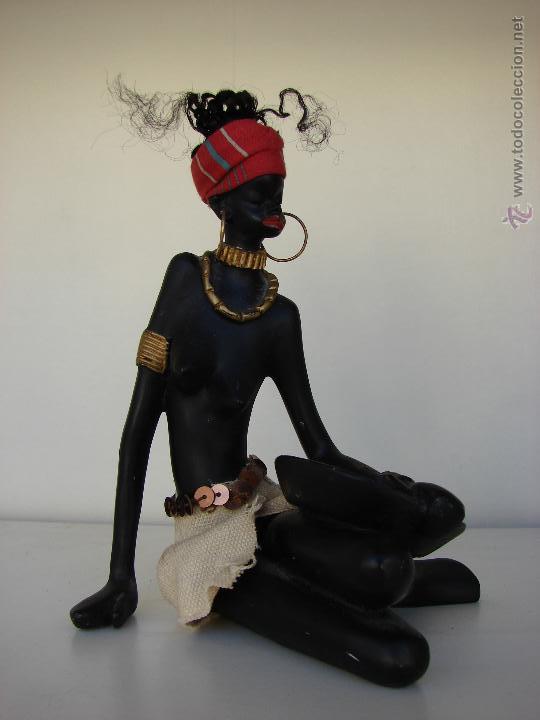 Vintage: FIGURA DE MUJER NEGRA - Foto 2