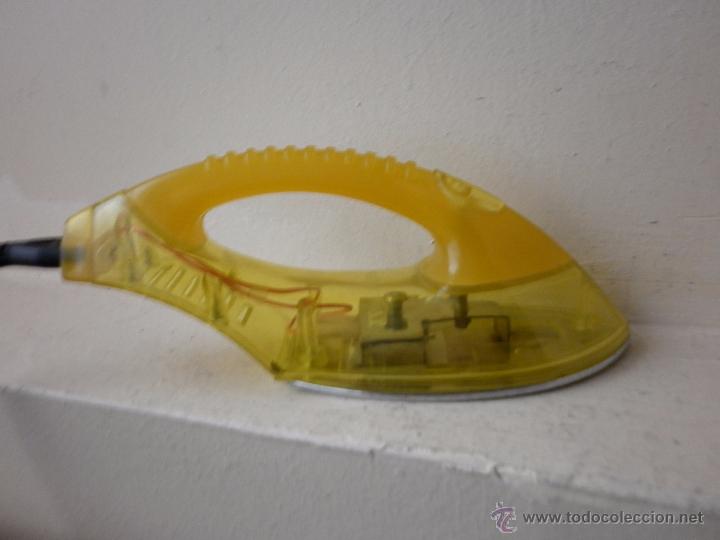 Vintage: CURIOSA PLANCHA DE VIAJE TRANSPARENTE FUNCIONA - Foto 2