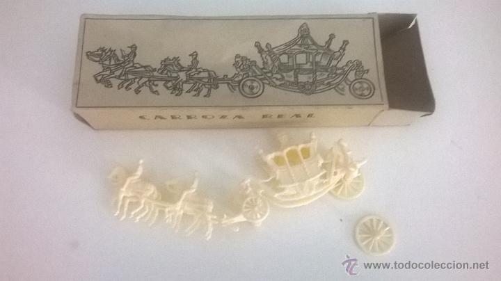 Vintage: MINIATURA DE CARROZA REAL, RECUERDO DEL PALACIO REAL DE MADRID, PATRIMONIO NACIONAL (A&Ntilde;OS 50)