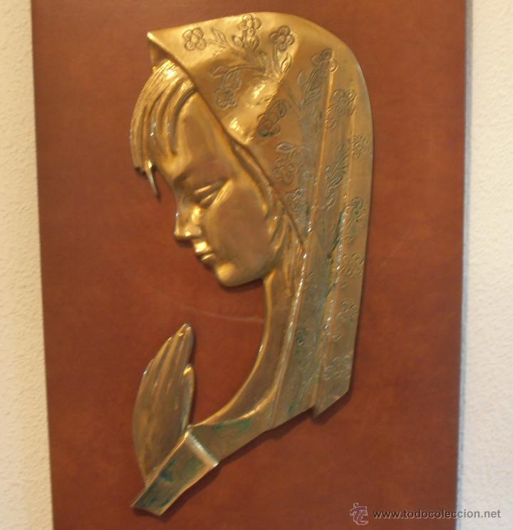 Vintage: CUADRO DE VIRGEN , NI&Ntilde;A DE BRONE - Foto 2