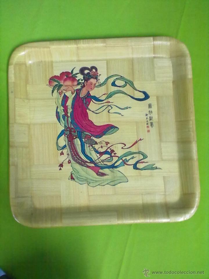 Vintage: BANDEJA DE BAMBU CUADRADA
