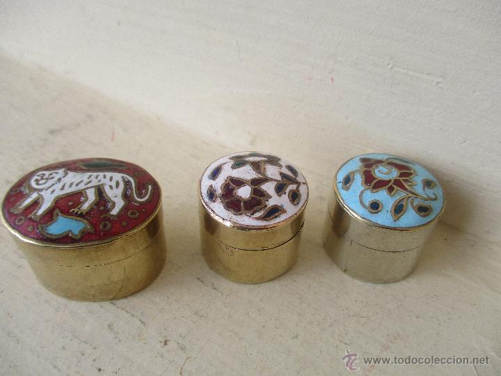 Vintage: 3 CAJAS DE METAL Y ESMALTE, INDIA A&Ntilde;OS 70