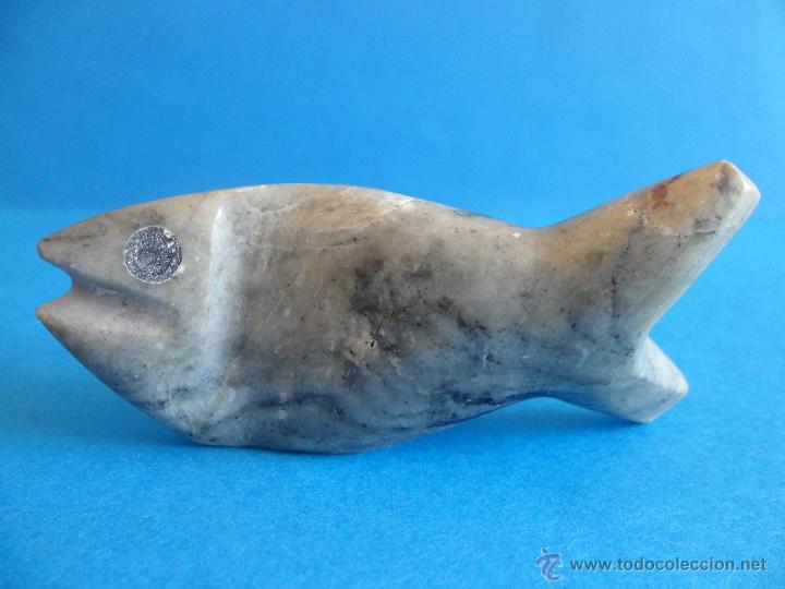 Vintage: Figurita de Pez tallada en piedra dura, Marmol o similar.