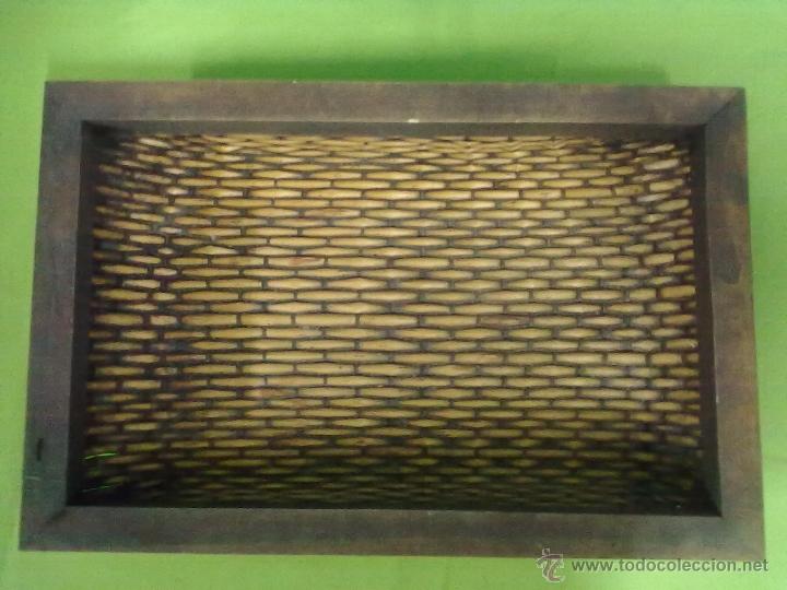 Vintage: CENTRO MESA RATAN Y MADERA FRUTERO - Foto 2