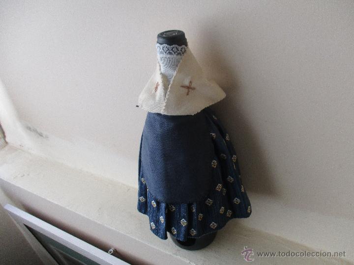 Vintage: FUNDA PARA LA BOTELLA DE VINO DE TRAJE REGIONAL - Foto 5