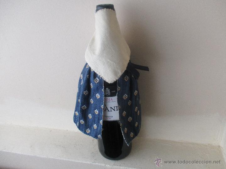 Vintage: FUNDA PARA LA BOTELLA DE VINO DE TRAJE REGIONAL - Foto 6