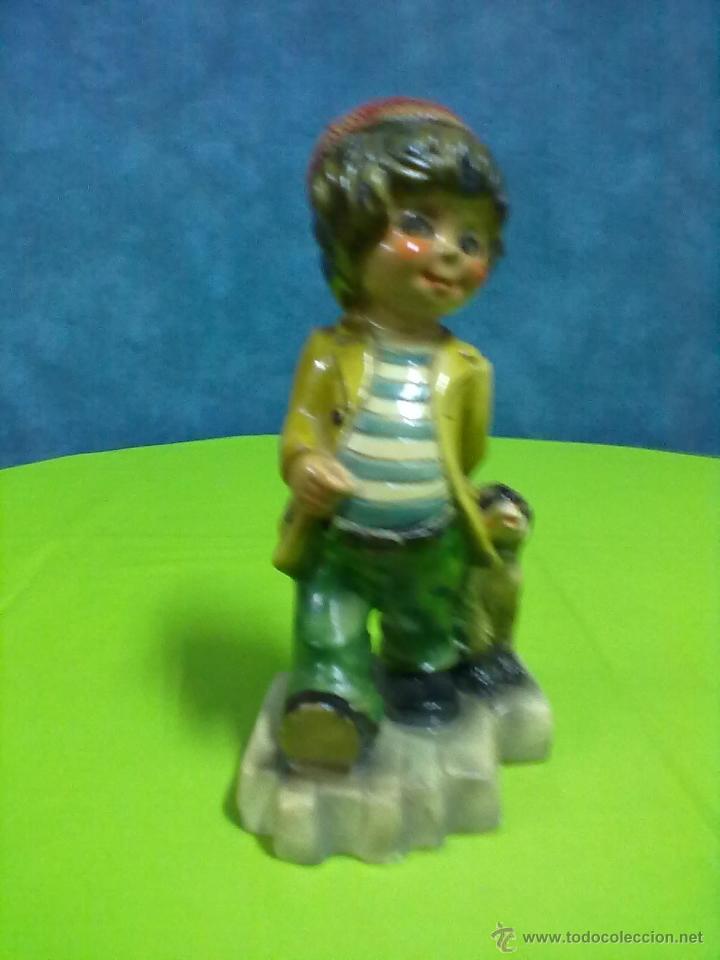 Vintage: FIGURA ESCAYOLA NI&Ntilde;O CON PERRO.