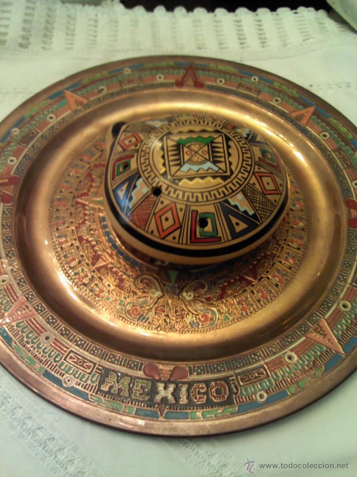 Vintage: PLATO  DECORATIVO MET&Aacute;LICO Y INSTRUMENTO MUSICAL MEXICANO