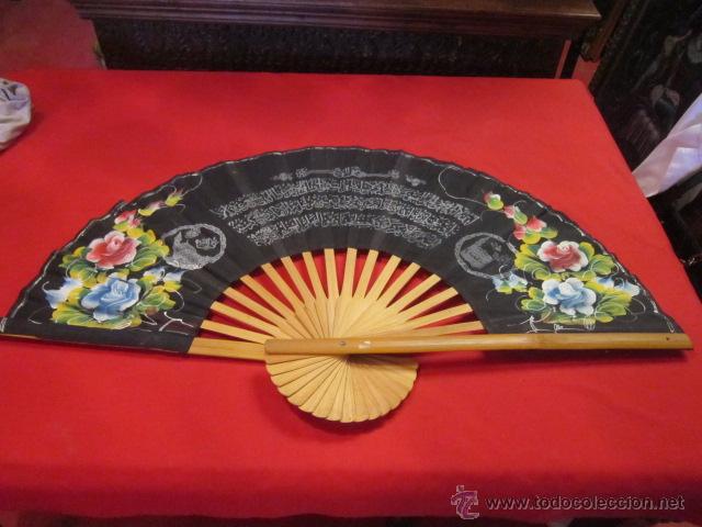 Vintage: Abanico &aacute;rabe en negro.