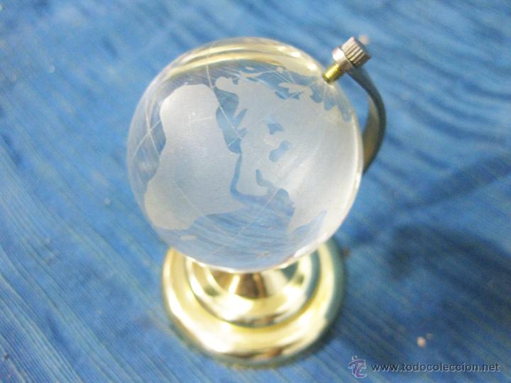 Vintage: BOLA DEL MUNDO DE CRISTAL CON LA BASE DE PLASTICO - Foto 2