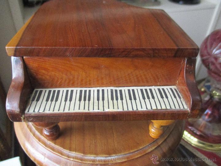 Vintage: CAJA DE MADERA JOYERO CON FORMA DE PIANO - Foto 3