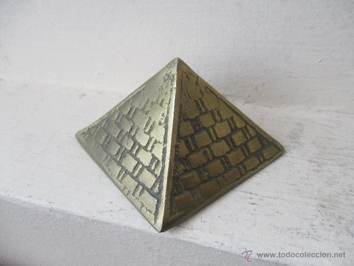 Vintage: PIR&Aacute;MIDE DE BRONCE, EGIPTO 1980 KEFREN - Foto 1