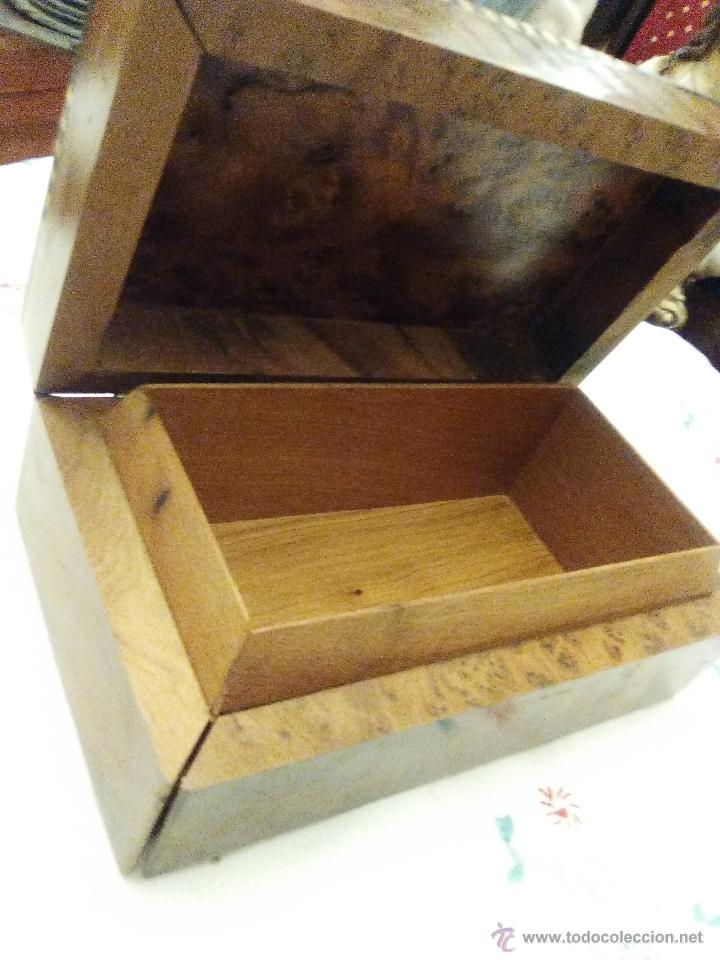 Vintage: CAJA DE MADERA DE RAIZ - Foto 3