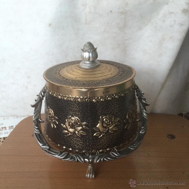 Vintage: BONITO RECIPIENTE DE LATON MUY DECORATIVO