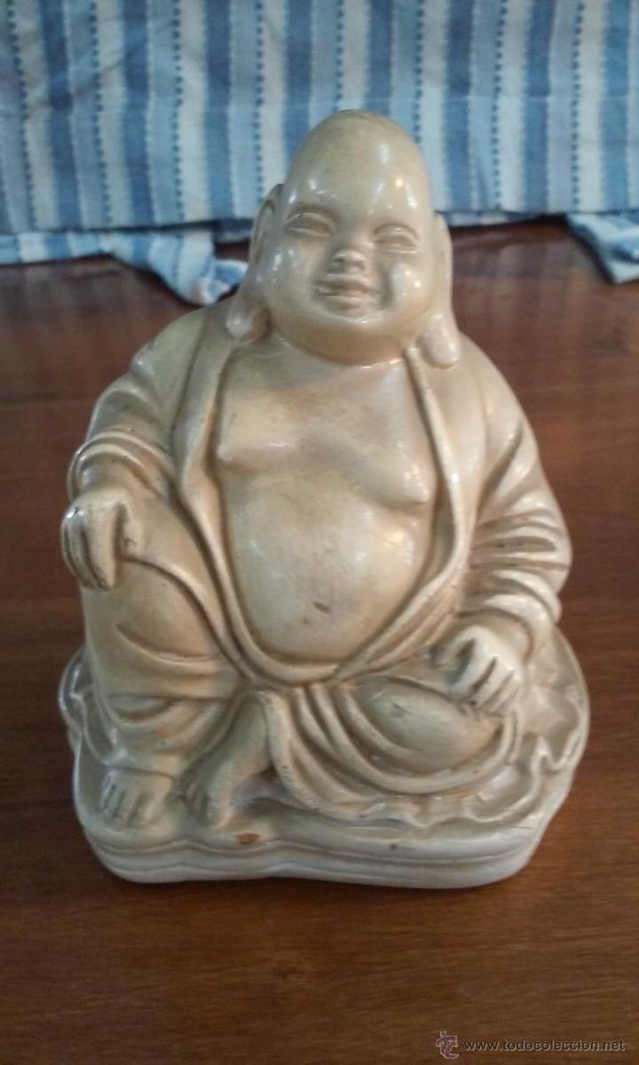 Vintage: Bonito Buda. Estuco plastificado. 11,5 x 9,5 x 7 cent&iacute;metros