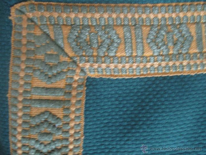 Vintage: PRECIOSO TAPETE PARA MESA  DE 120 X 120 CM