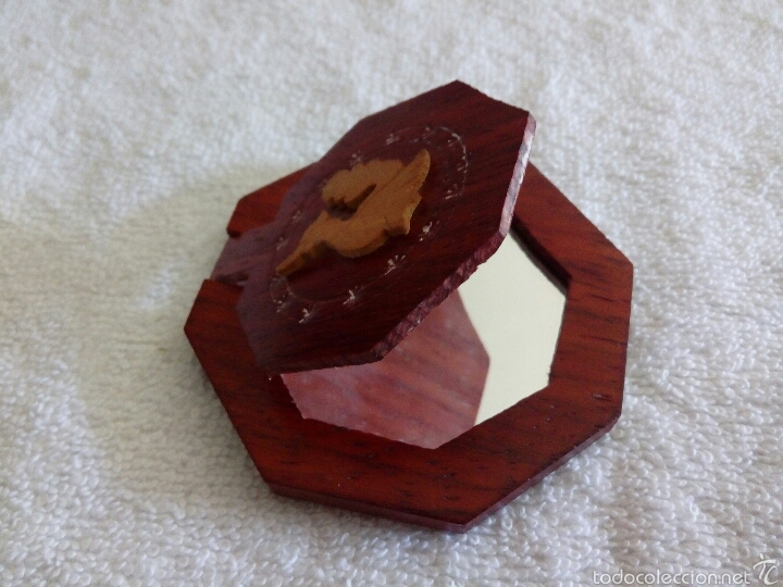 Vintage: ESPEJO DE BOLSILLO EN MADERA HECHO A MANO