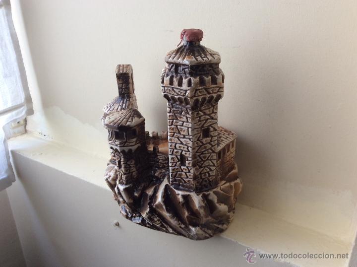 Vintage: BOTELLA CON FORMA DEL CASTILLO DE  LA REPUBLICA DE SAN MARINO - Foto 15