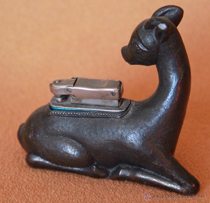 Vintage: CERVATILLO ENCENDEDOR EN BRONCE. A&ntilde;os 70 - Foto 2