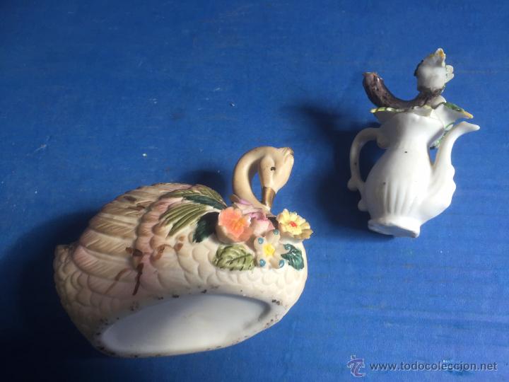 Vintage: dos figuras porcelana muy antiguas un cisne y un tiesto con flores preciosos ver fotos y comentarios