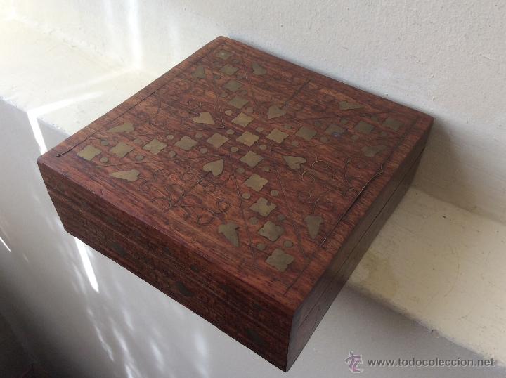 Vintage: CAJA DE MADERA CON INCRUSTACIONES DE BRONCE - Foto 7