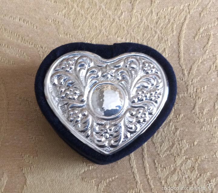 Vintage: PEQUE&Ntilde;A CAJA DE PLATA Y TERCIOPELO CORAZ&Oacute;N  A&Ntilde;OS 60