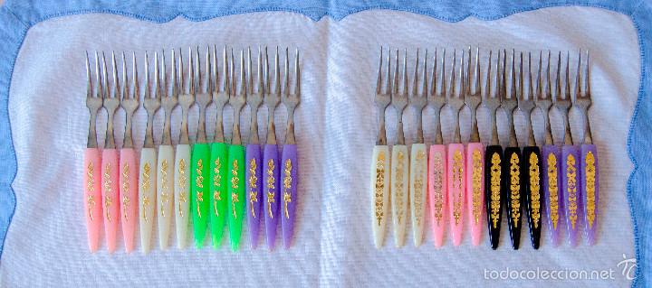 Vintage: 24 Tenedores Pinchos peque&ntilde;os para aperitivos. A&ntilde;os 60. Inoxidables. Vintage