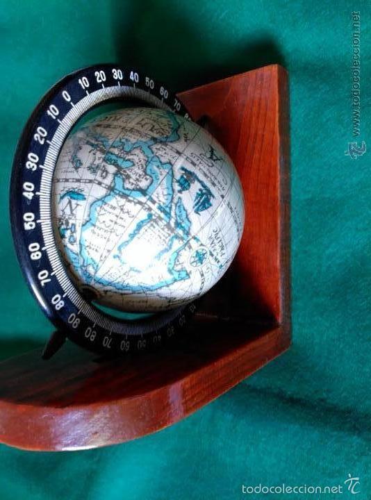 Vintage: SUJETA LIBROS DE MADERA - GLOBO TERRAQUEO - Foto 1
