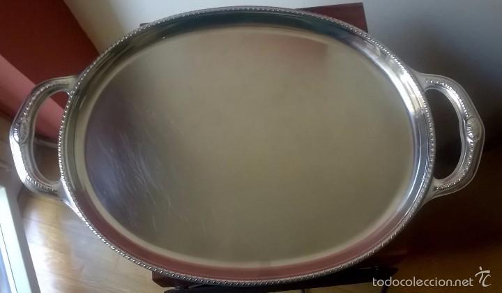 Vintage: ANTIGUA BANDEJA PLATEADA OVALADA CON ASAS - Foto 1